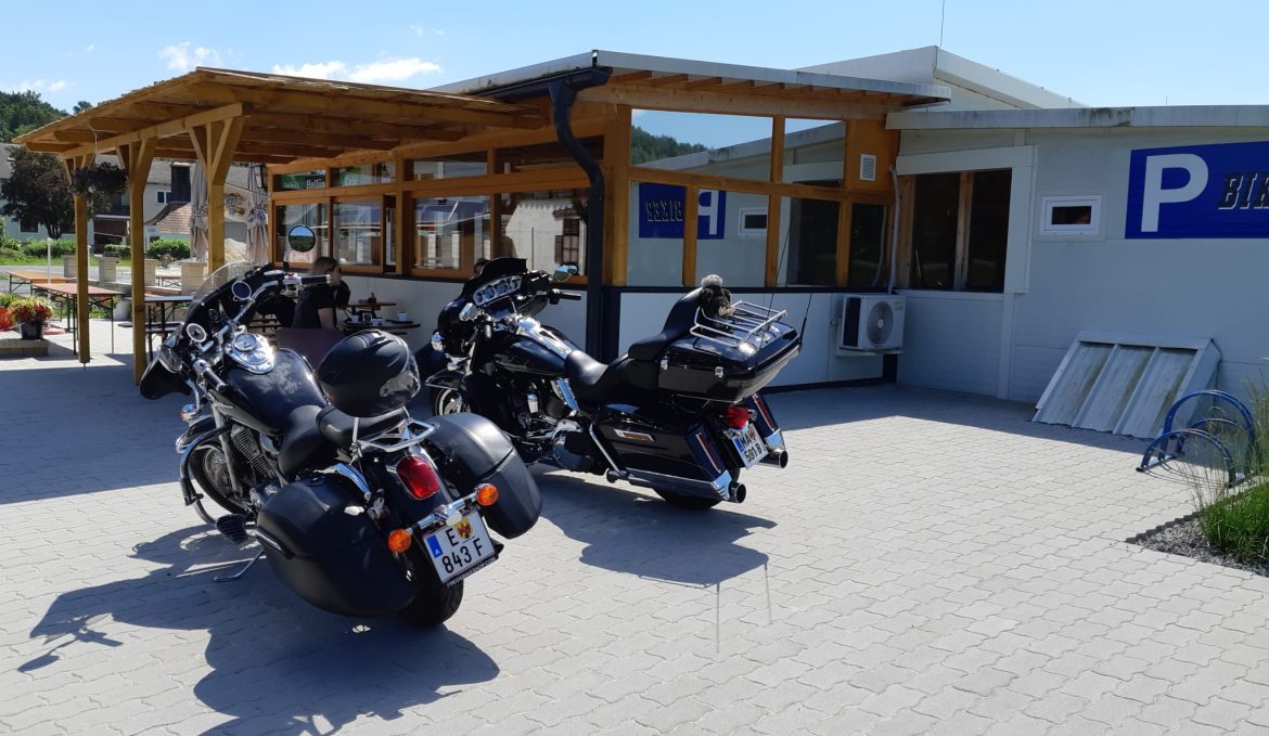 Bikerstop im Bistro Holländer